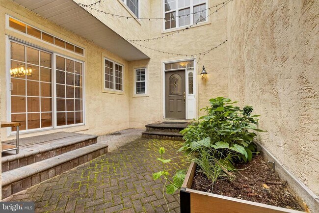 Foto del edificio - 16 Oak Leaf Ln