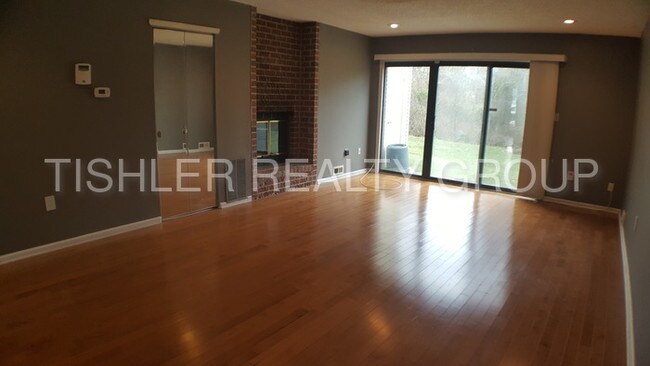 Foto del edificio - 15 Daniel Dr