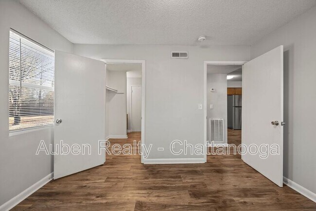 Foto del edificio - 204 Eveningside Dr