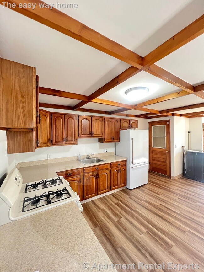 Foto del edificio - 114 Thorndike St