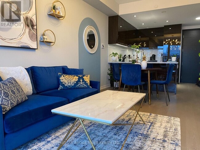 Photo du bâtiment - 488 University Ave