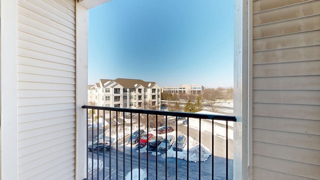 Interior Photo - The Courts at Dulles