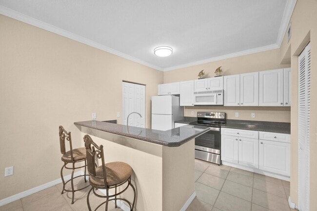 Photo - 390 SE Rogers Ct Apartment