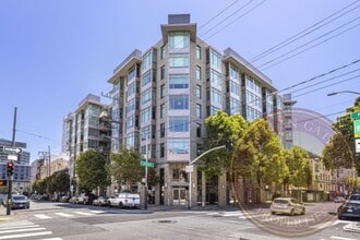 Building Photo - 55 Page St
