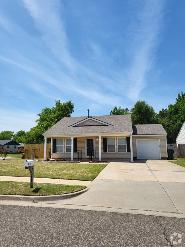 Building Photo - 2400 Desert Willow Terrace