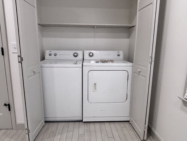 Foto del edificio - 2221 Pauls Penny Ln