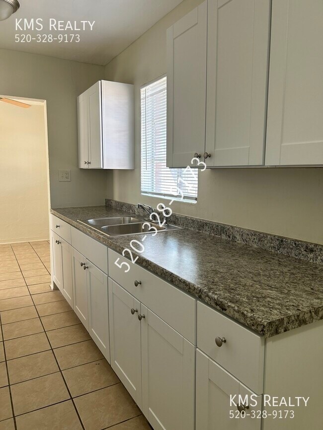 Foto del edificio - 4612 E 20th St