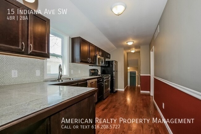 Foto del edificio - 15 Indiana Ave SW