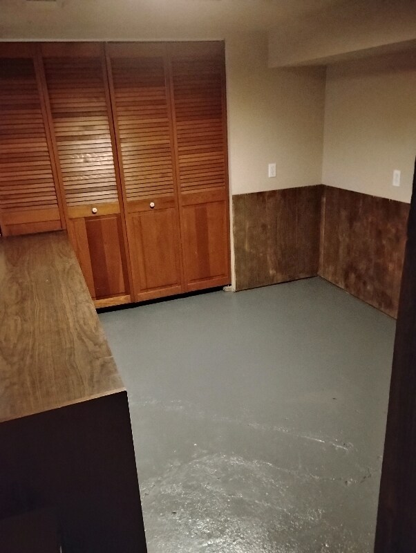 Foto del edificio - 807 E 14 Mile Rd