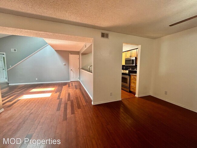 Building Photo - 3 br, 3 bath House - 12024 W Cross Drive #206