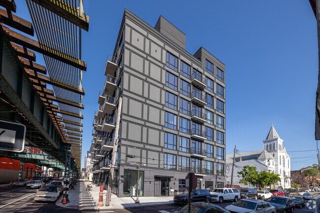 Foto del edificio - 2715 Fulton St