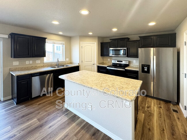 Foto del edificio - 5322 Kingscote Dr