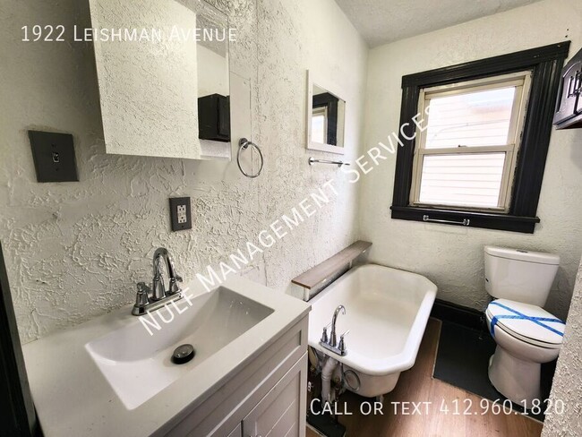 Foto del edificio - 1922 Leishman Ave