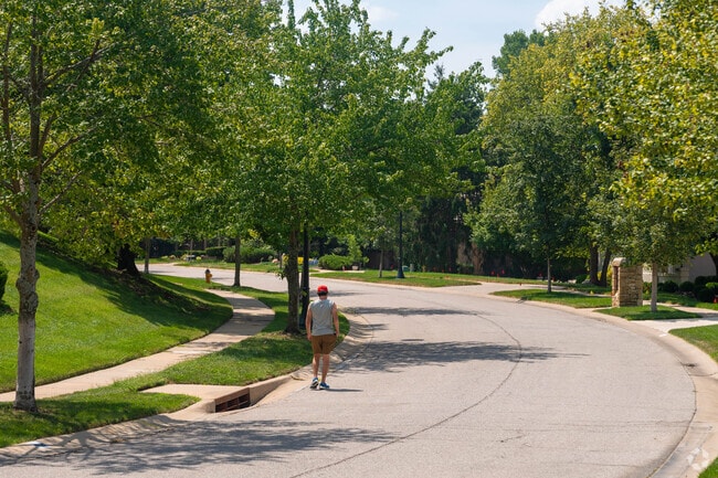Residents of Leawood love their neighborhood walks.