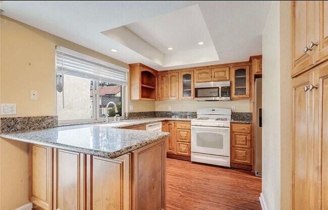 Plano de planta - 710 Santa Rosa Ct