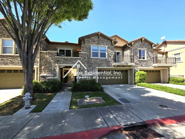 Building Photo - Very Nice North Natomas 2bd/2ba Condo with...