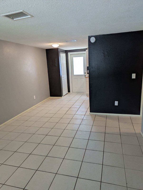 Foto del edificio - "Charming 2-Bed Home in Holiday, FL – Cozy...