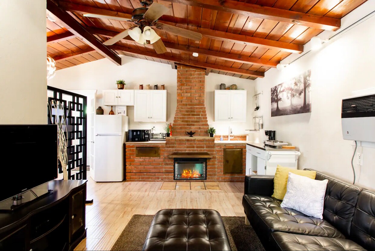 Foto principal - 6518 Yarmouth Ave