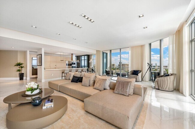 Foto del edificio - 17301 Biscayne Blvd
