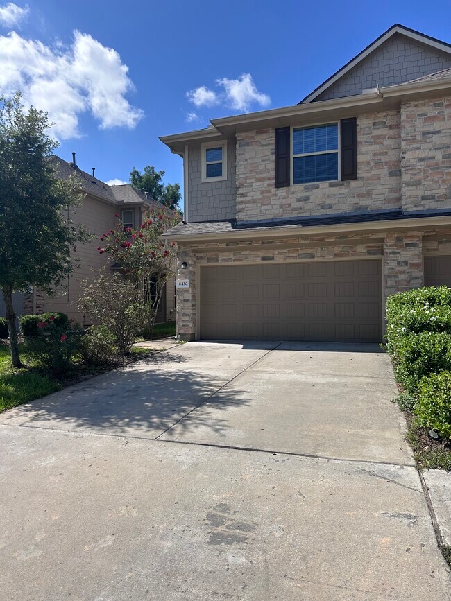 Building Photo - 6430 Stoney Creek Dr
