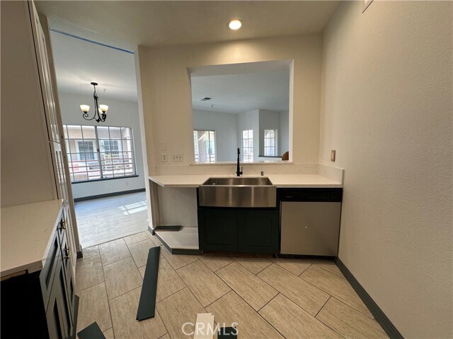 Foto del edificio - 14078 Lemoli Way