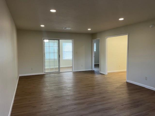 Foto del edificio - 8787 Country Club Dr