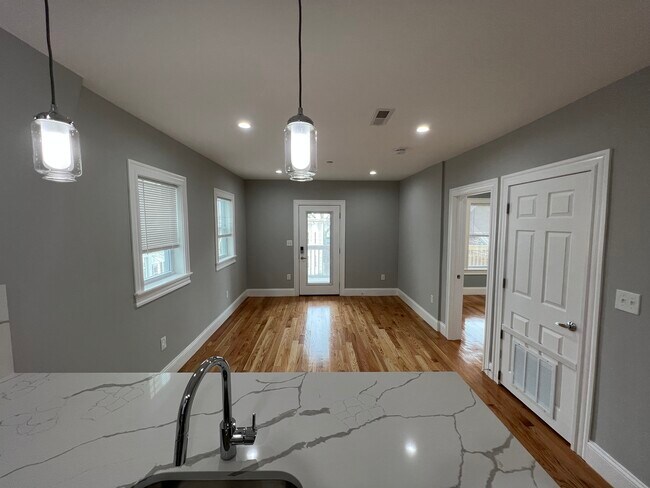 Foto del edificio - 15 Harold St