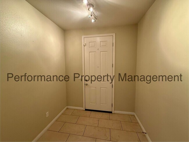 Building Photo - Stunning 4 Bed/3 Bath SW Bakersfield Home w/ Solar, RBP & $0 Deposit Option