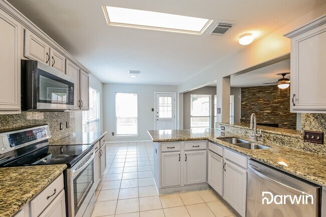 Building Photo - 19111 Hayden Wood Dr