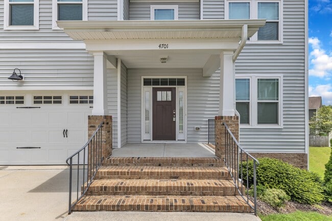 Building Photo - 4701 Kia Dr