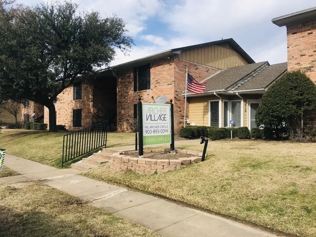 Building Photo - Archer Village Apartments