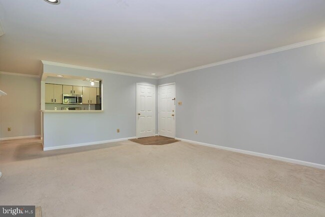 Building Photo - 7716 Lafayette Forest Dr