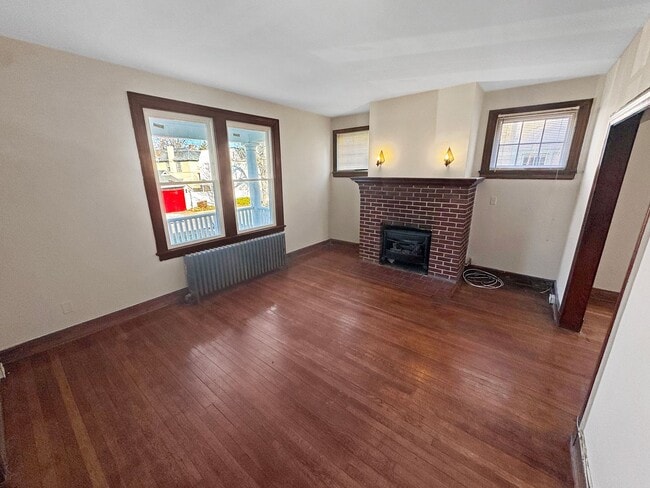 Photo - 2806 Hawthorne Ave Apartment