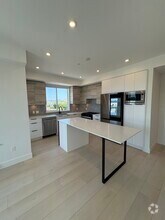 Building Photo - 30490 Cardinal Av