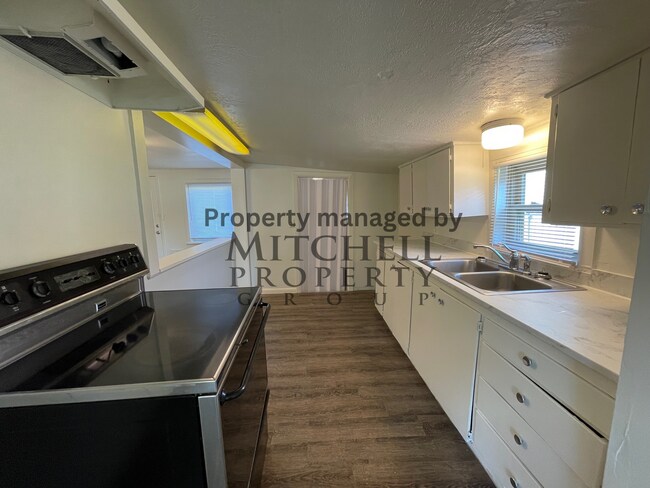 Foto del edificio - Cute 2 bed 1.5 bath in Avondale with a din...