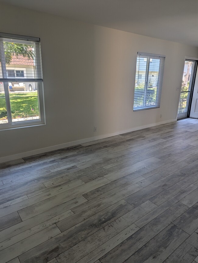 living room - 8195 Eastport Dr
