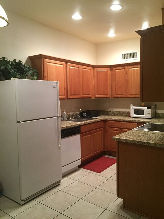 68th Drive - 68th Drive Apartment