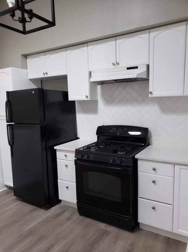 Foto principal - 3225 W 1st Ave