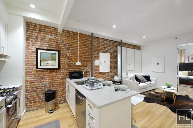 Building Photo - WEST 46 STREET