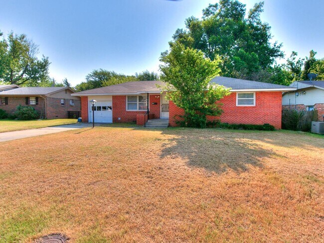 Building Photo - 3 Bedroom Home in Quiet Neighborhood