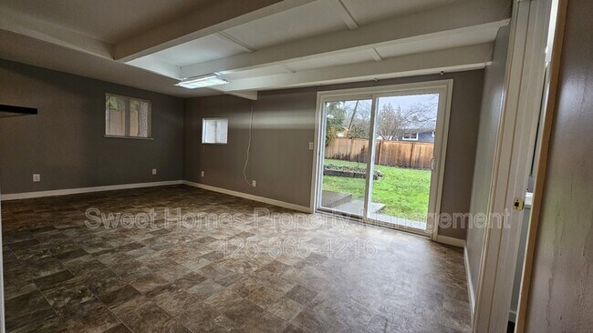 Foto del edificio - 12828 111th Ave NE