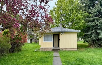 Building Photo - 502 F Ave