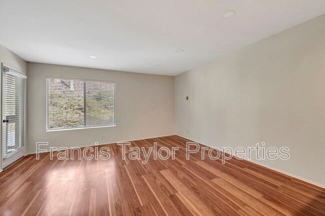 Foto del edificio - 6956 Park Mesa Way