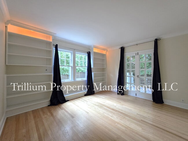 Building Photo - 2665 SW Brae Mar Ct