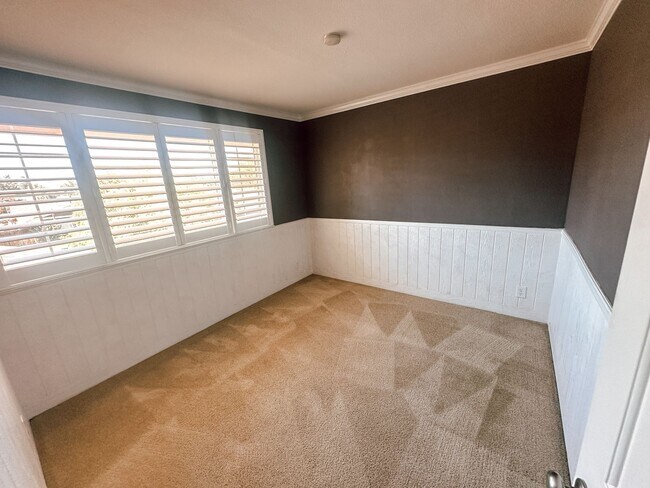 Building Photo - Large Home in Livermore Available Now!