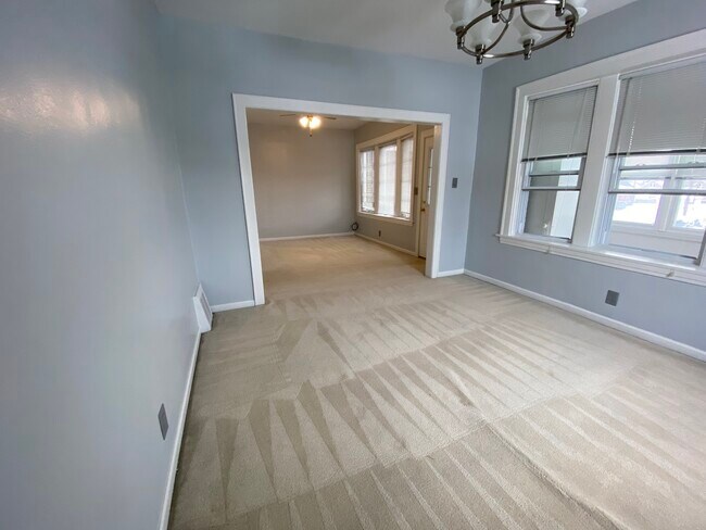 Foto del edificio - 7318 W Archer Ave