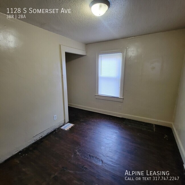 Foto del edificio - 1128 S Somerset Ave