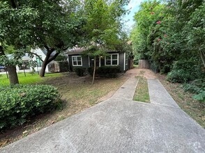 Building Photo - 5610 Montview St