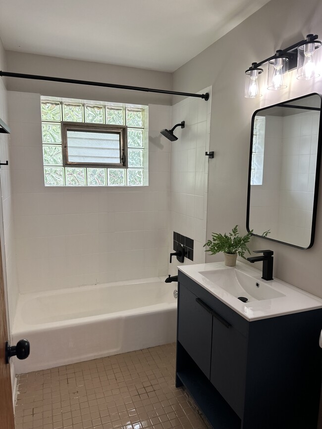 Bathroom - 17752 Dixie Hwy