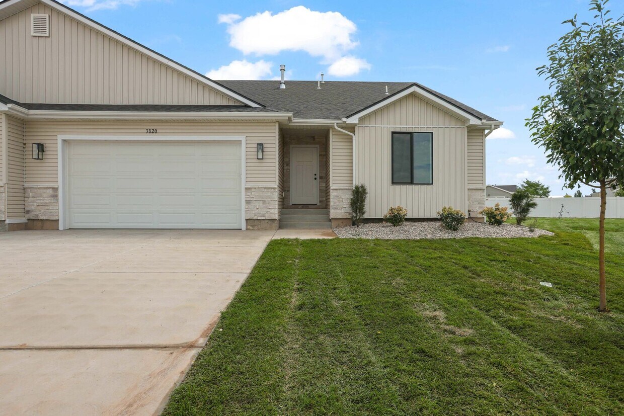 Foto principal - Brand New Idaho Falls Twin Home | Move-In ...
